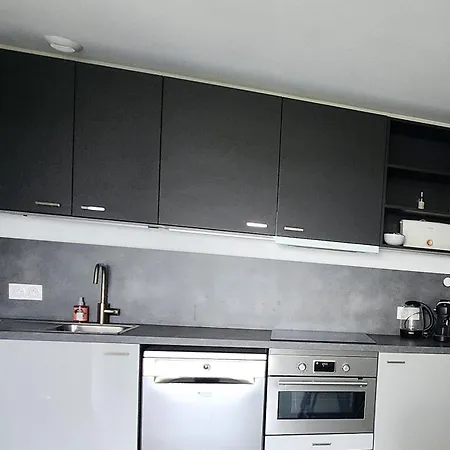 T2 Centre La Lutz Apartman